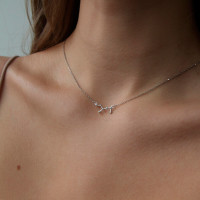 Серебряное колье Дева
